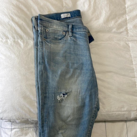 Gap 31 regular girlfriend -mid rise - Picture 2 of 3